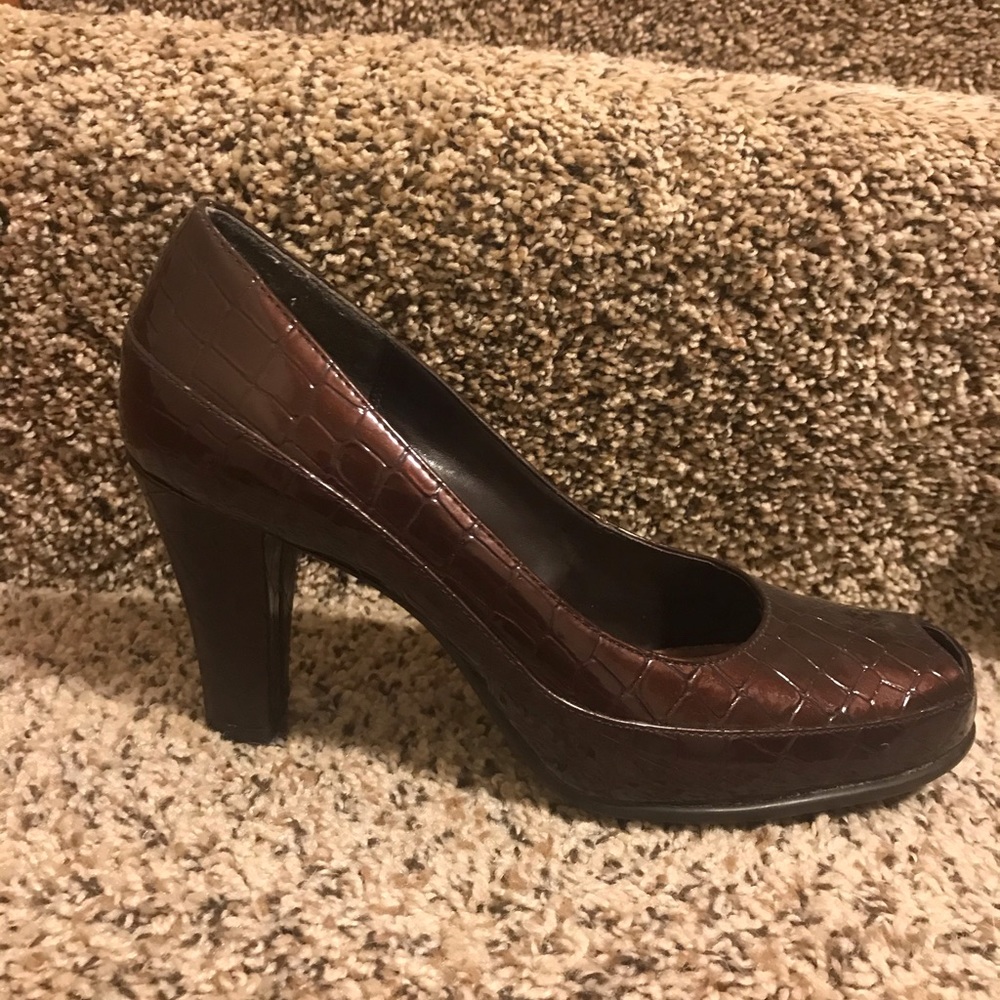 Shoes 8-1/2